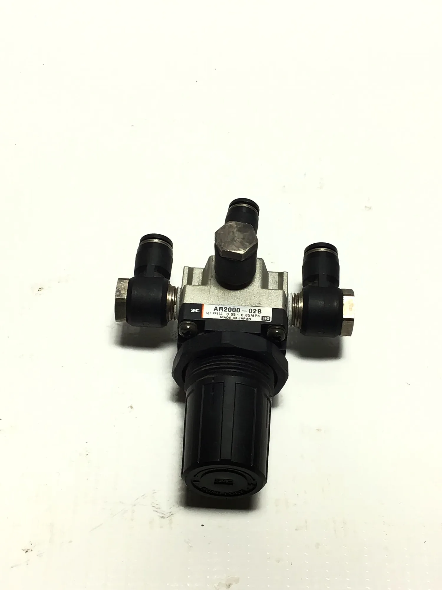 SMC AR2000-02B Pneumatic Air Pressure Regulator Set Press 0.05-0.85 MPa
