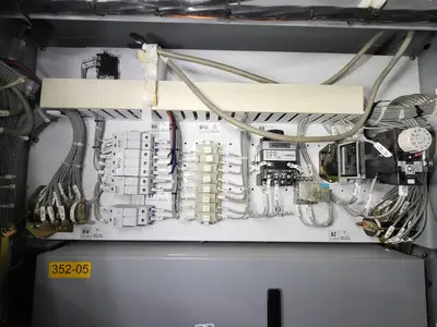 2000 Amps, 4760 Volts, 3 Phase Switchgear Unit