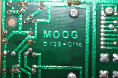 USED MOOG D128-001BA004