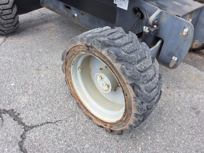 USED 2015 Genie Z-62/40