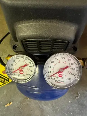 Used _UNKNOWN_ _UNKNOWN_ Air Compressors, Portable Ohio US | Myron Bowling Auctioneers Inc #1504243