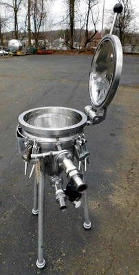 USED RICHARD STIHLER 7 GALLON CONE BOTTOM