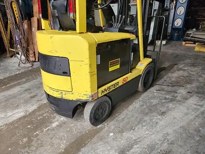 USED 2001 HYSTER E50XM2