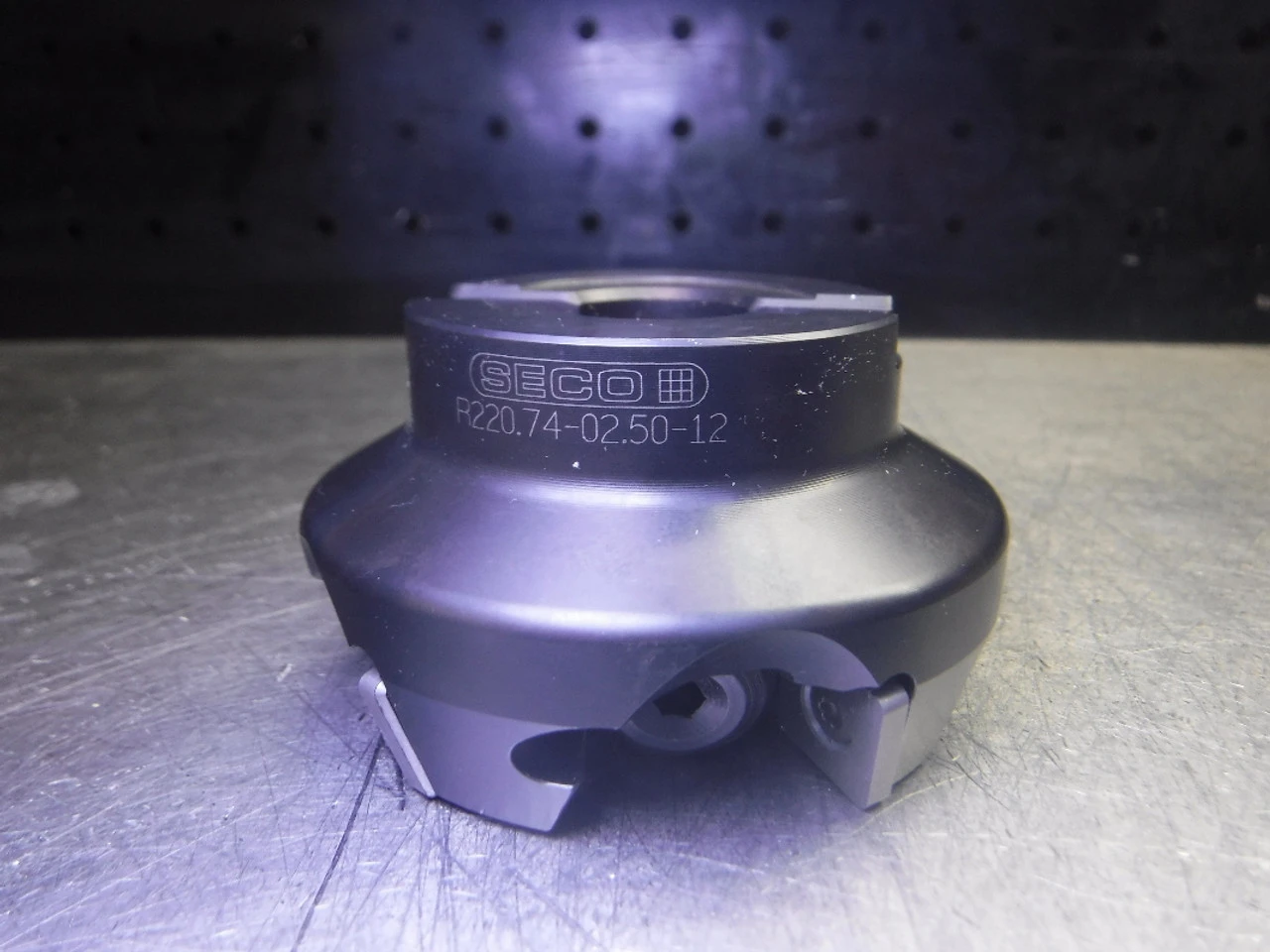 SECO 2.50" Indexable Facemill 3/4" Arbor R220.74-02.50-12 (LOC3328B)
