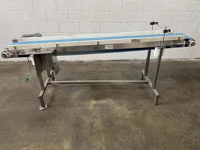 8'L Inclined Packing Conveyor