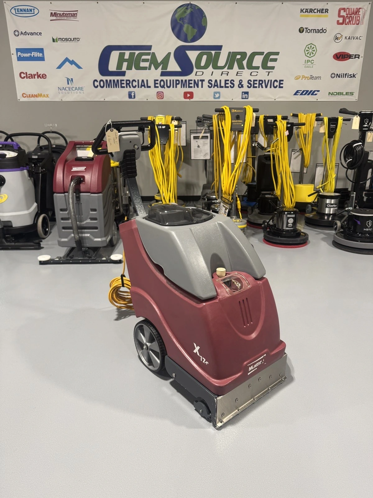 Minuteman X-17 17″ Carpet Extractor Refurbished