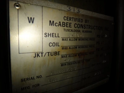 650 Gallon 304 Stainless Vertical Tank
