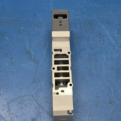 NEW SMC VQC4200-51