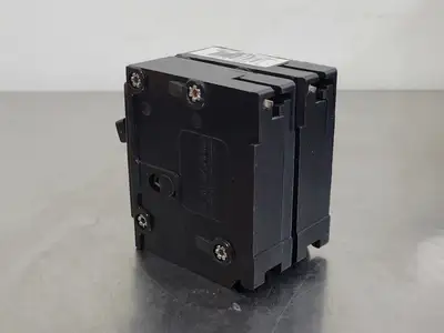 USED EATON CUTLER-HAMMER BR220