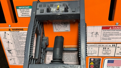 USED 2017 JLG 1930ES