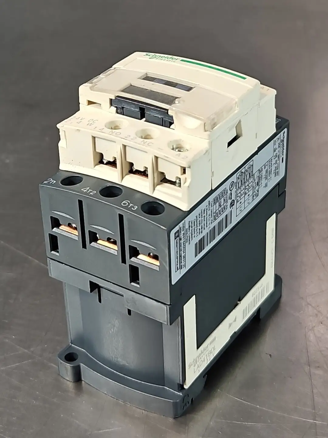 Schneider LC1D09 3 Poles 120V AC 9A Reversing IEC Magnetic Contac (BIN213)