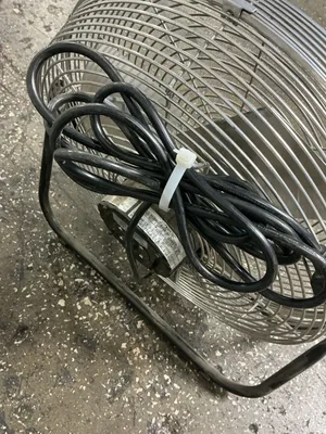 18” 18” Floor Fan