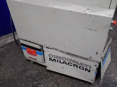 USED CINCINNATI MILACRON CM0912