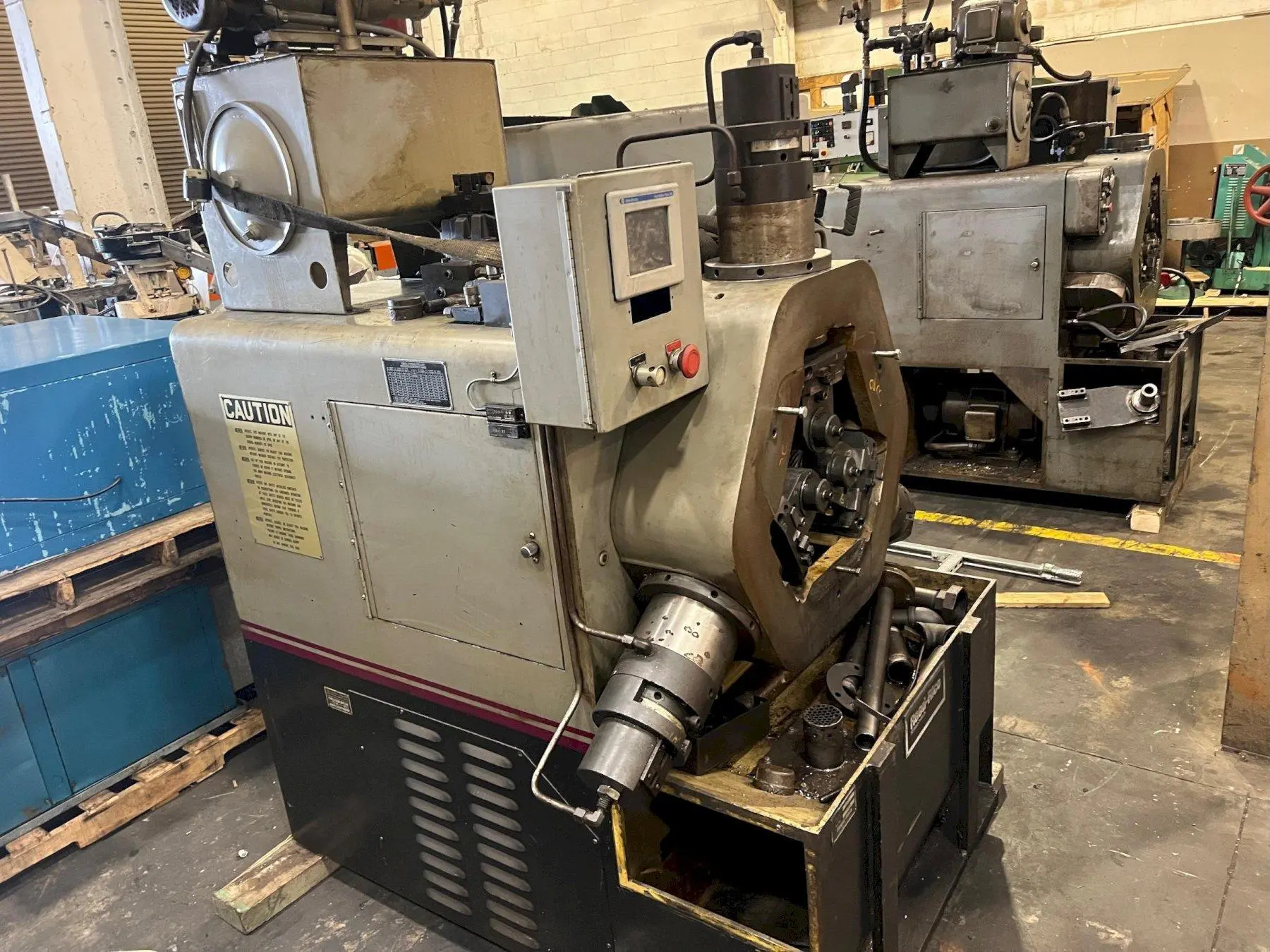 USED 2001 REED A25