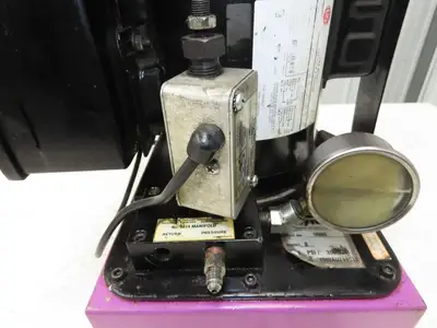 SPX Hytec 100888 Model B Hydraulic Power Workholding Pump Unit 2.5gal 115V