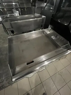 Used APW _UNKNOWN_ Commercial Flat Top Griddles Florida US | BAM Discount Restaurant Equipment #1383917