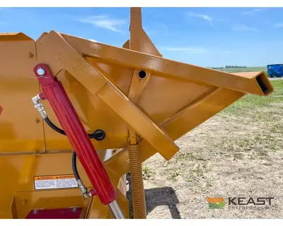 Used HAYBUSTER _UNKNOWN_ Bale Choppers - Feeders Iowa US | Keast Enterprises #1360315