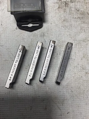 Ridgid 48470 7/16″-14 UNC Right Hand Alloy Steel 500B Bolt Dies