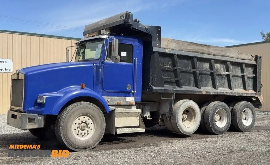 Used 2000 KENWORTH T800 TRI-AXLE DUMP TRUCK Dump trucks Michigan US | Miedema Asset Management Group #1436985