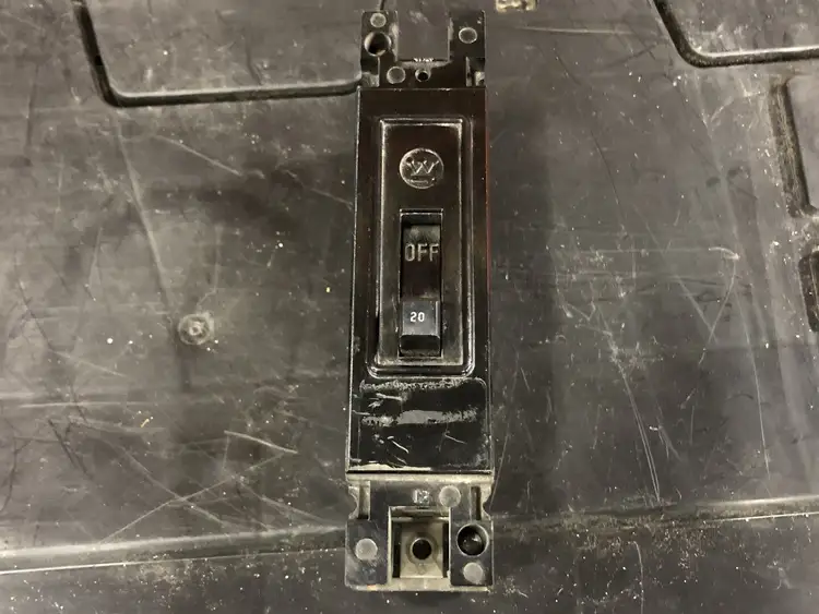 Used WESTINGHOUSE EHB1020 Switchgears British Columbia CA | Lenmark #243597