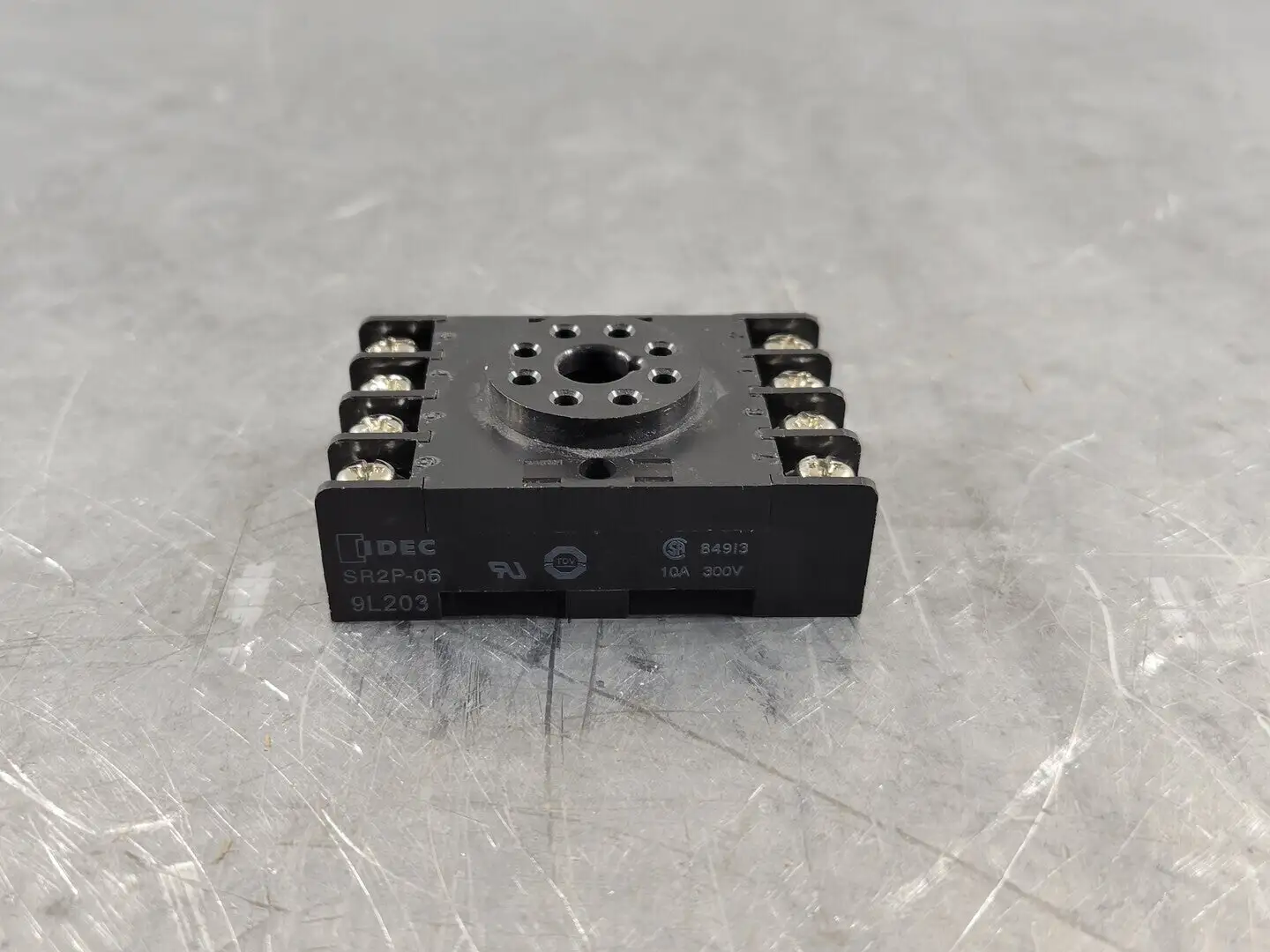 USED IDEC SR2P-06