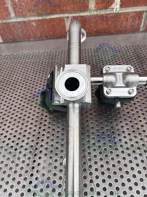 USED ITT PURE FLO 1-316L-RA20MAX 5 -WAY DIAPHRAGM VALVE W/ 1", 3/4"  SANITARY FITTING