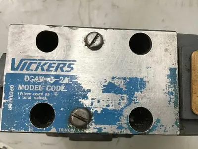 USED VICKERS CVCS25C1S2W24510AP10