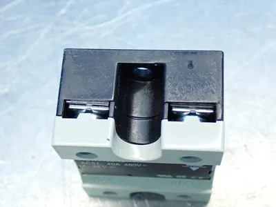 NEW CARLO GAVAZZI RS1A48D40