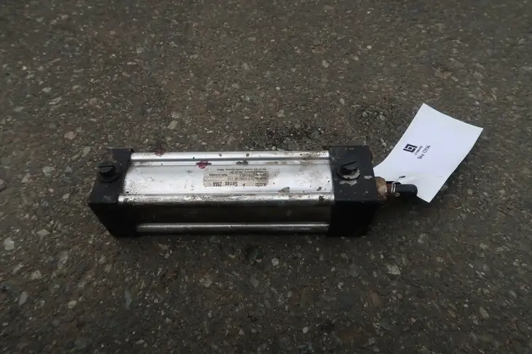 Used PARKER 02.00 CF2MAU14AC 6.000 Parts (Hydraulics and Pneumatics) British Columbia CA | Lenmark #267735