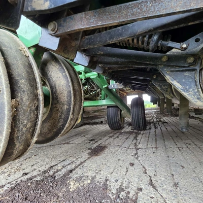 JOHN DEERE 455 Grain Drill | Iron Listing (6)