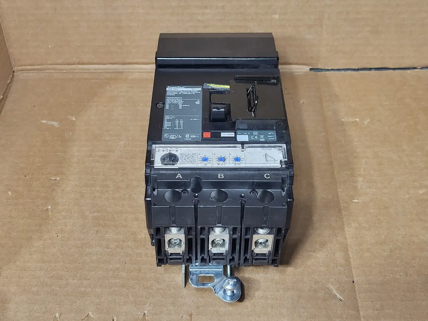 NEW SQUARE D HRA36100U31X