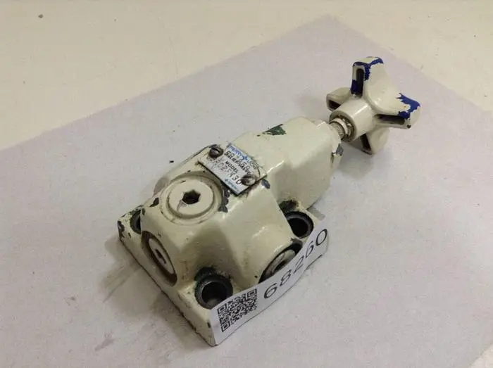 Used SPERRY VICKERS CGR02FK30 Valves/Fittings Michigan US | Ideal Machinery #595861