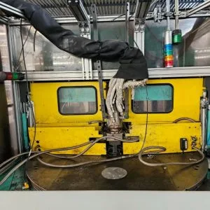 USED 2004 ARBURG 1500T 2000-675
