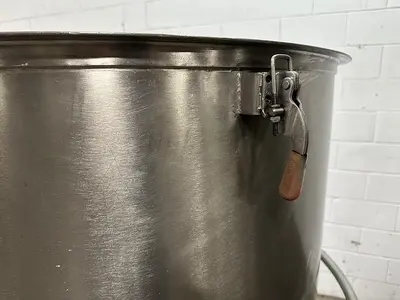 180 Gallon Cone-Bottom Tank