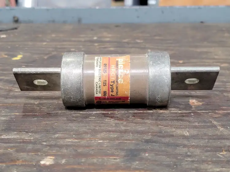 Used PIERCE 01125 Misc Electrical & Power Parts British Columbia CA | Lenmark #247943