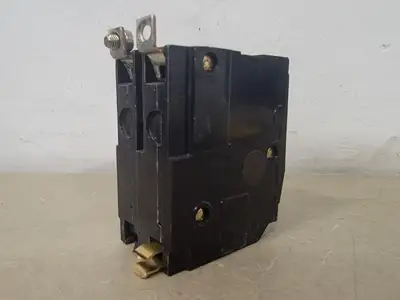 USED SQUARE D QOB220