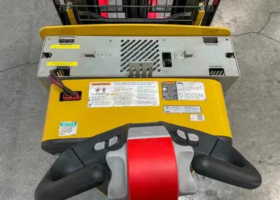 USED 2015 YALE MSW040SFN24TV087