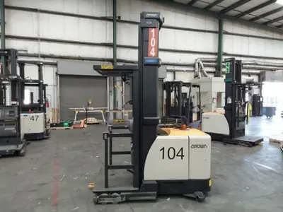 USED 2019 CROWN SP4050-30