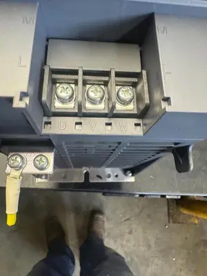 Mitsubishi Spindle Drive Unit - MDS-DH-SP-100 S/N: J3A7WG69Q3D