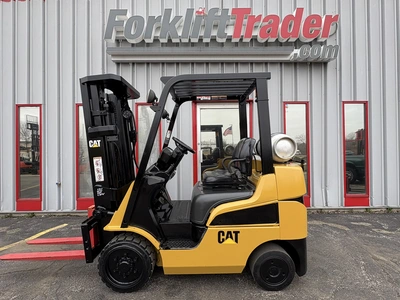 USED 2010 CAT FGC25N