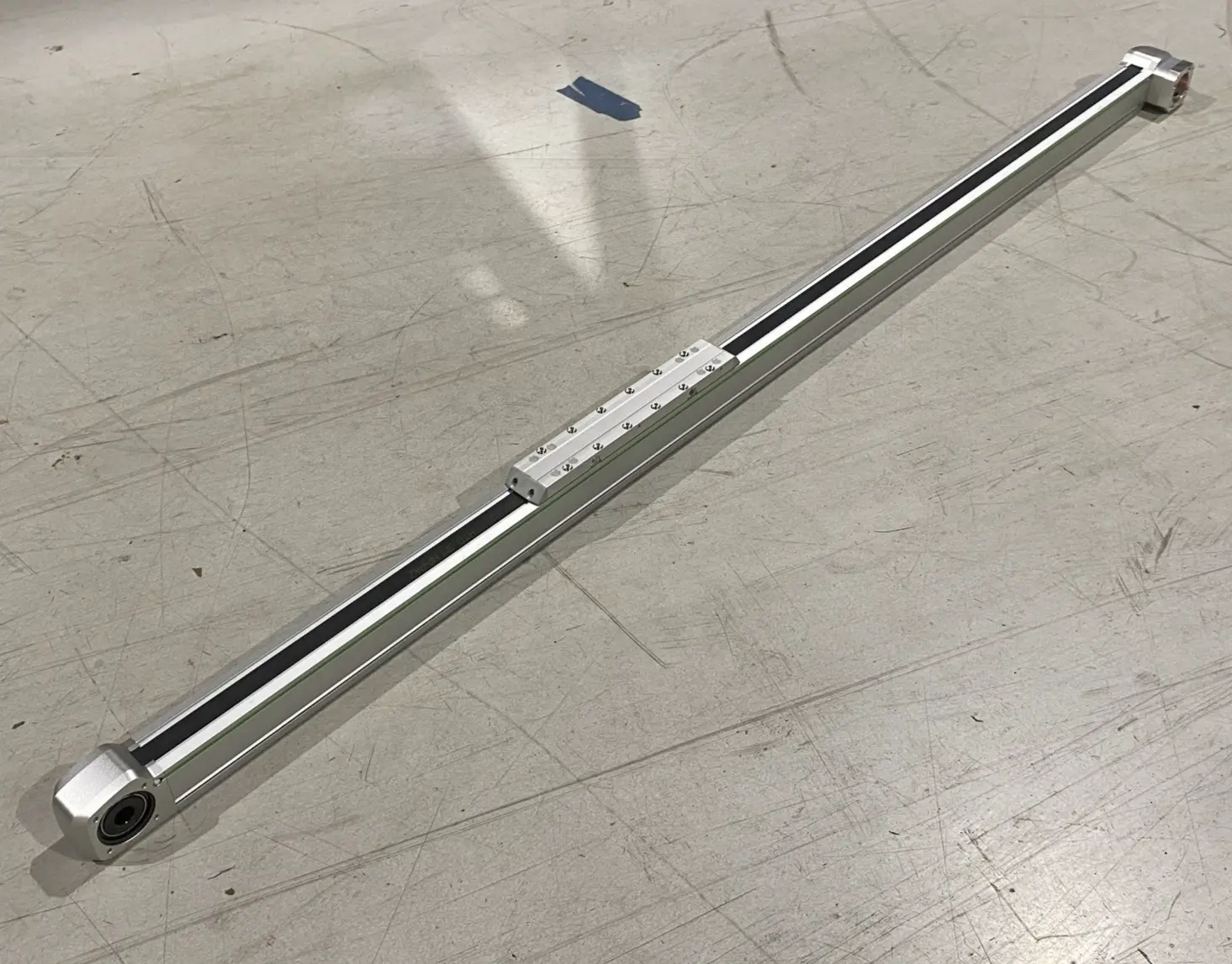 Used Hiwin Linear Actuator Toothed Belt Axes Module Linear Actuators Michigan US | Maverick Industrial Sales #1411536