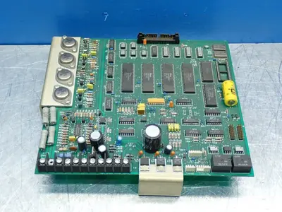 USED HAAS AUTOMATION 323051E