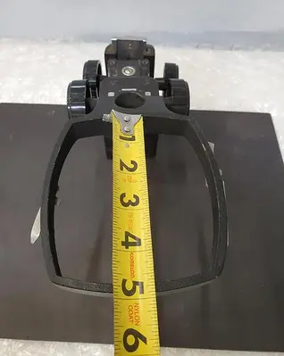 MICROSCOPE STAND WITH BASE