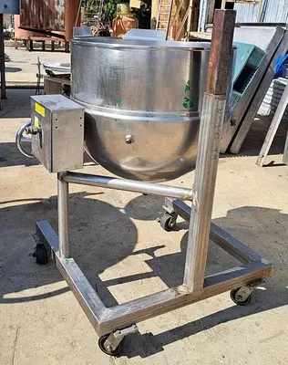 USED 2000 GROEN DL-60