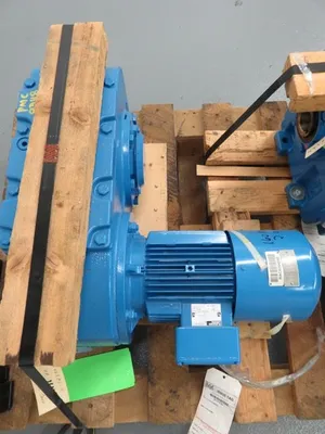 Flender Himmel type FDA100, Ratio 181.39:1 Gear Drive