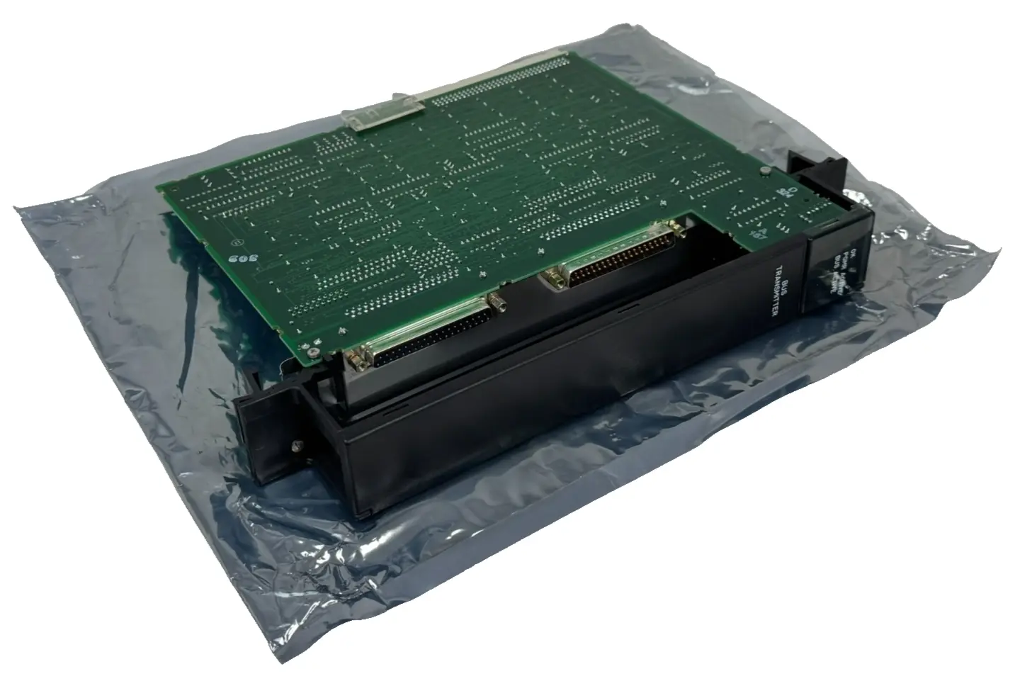 NEW GE FANUC IC697BEM713