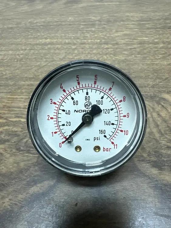 New | in-Stock NORGREN 18-013-209 Universal Pressure Meters Ohio US | Surplus Asset Holdings #1245050