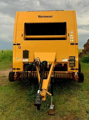 USED 2022 VERMEER 605N