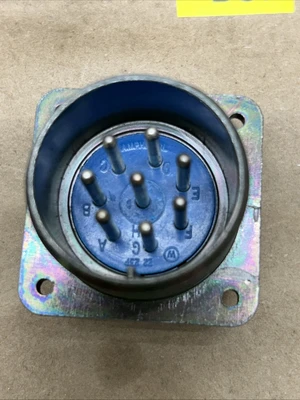 NEW Amphenol 3102A.22