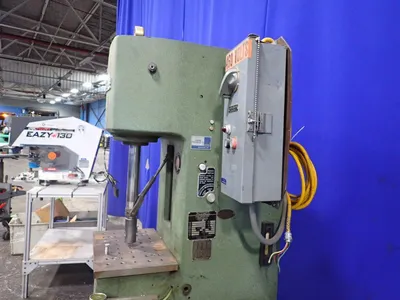 Used DENISON R063MC25702405220 Hydraulic Presses Ohio US | HGR 24 #917644